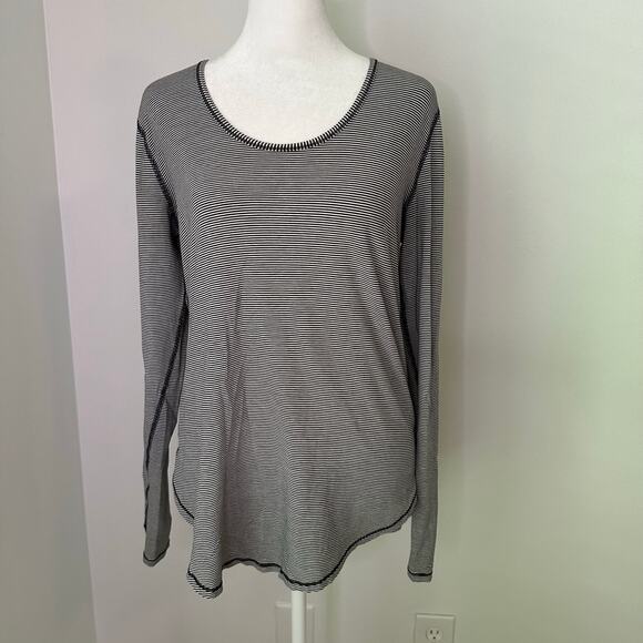 Lululemon black & white striped long sleeve top - Picture 2 of 13